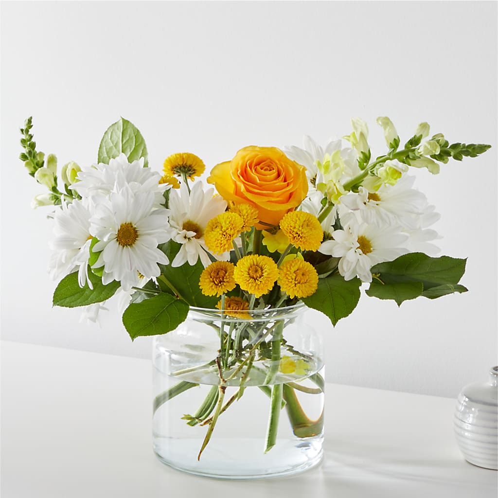Sun Salutation Bouquet – The Flower Shop For All Occasions, California MO