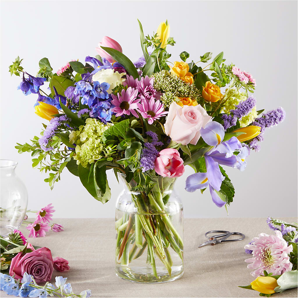 Pastel Tradition - A Florist Original – The Flower Shop For All Occasions, California MO