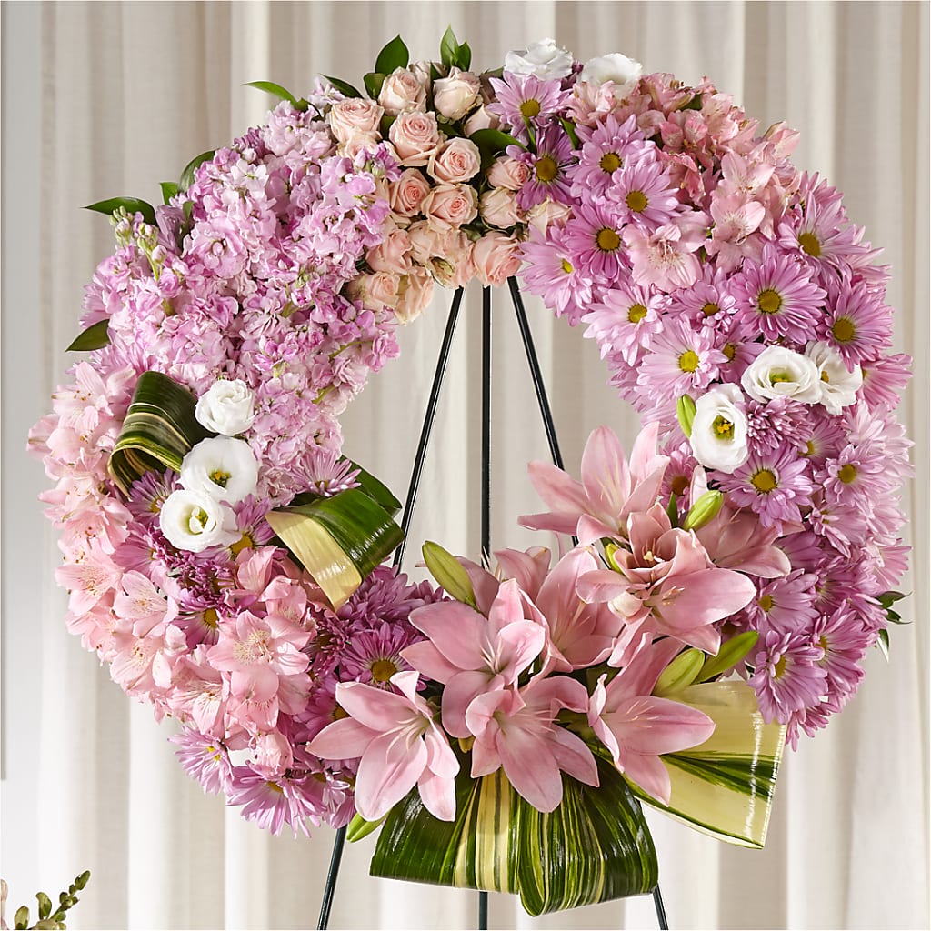 Gift of Warmth Wreath – The Flower Shop For All Occasions, California MO