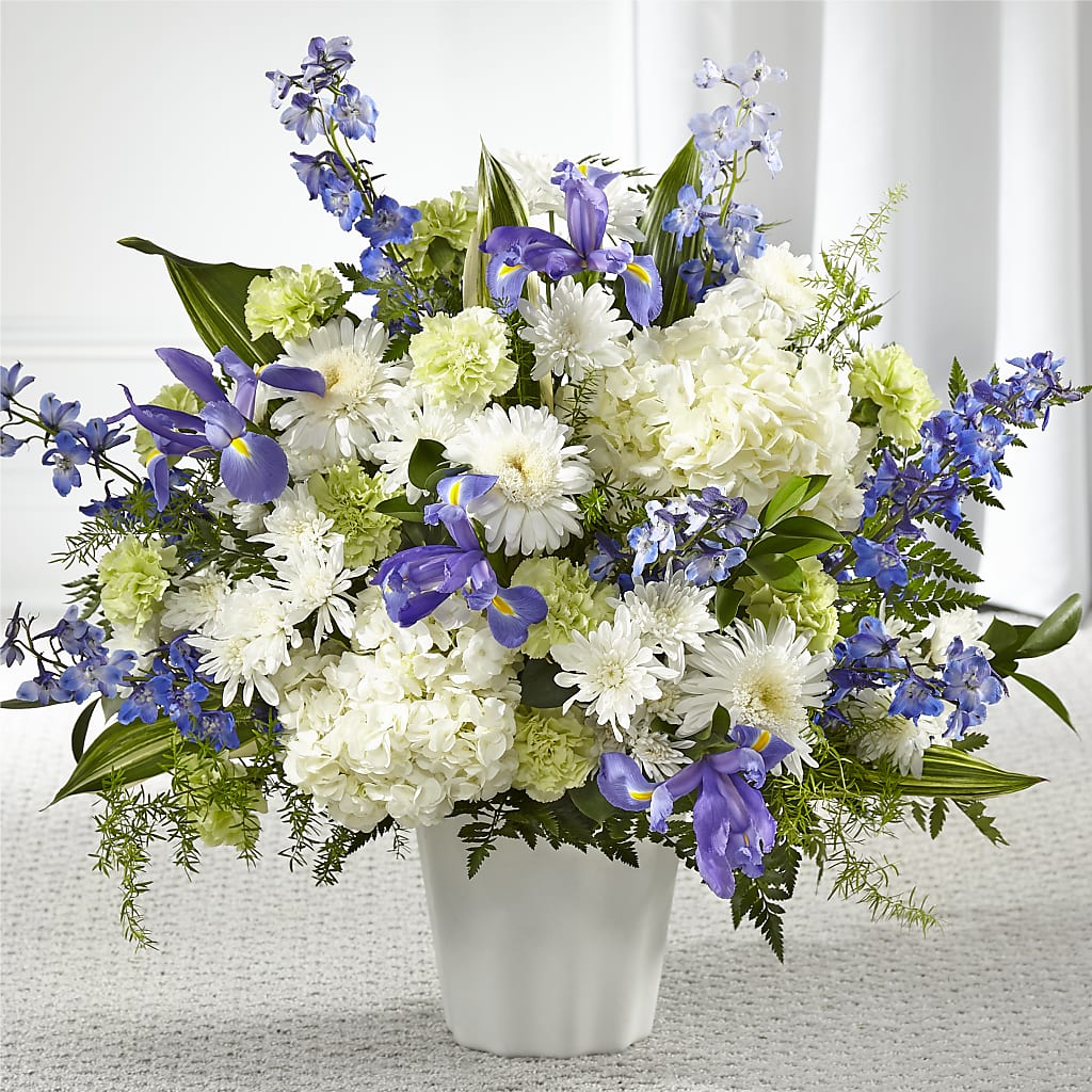 Soft Serenity Floor Basket – The Flower Shop For All Occasions, California MO