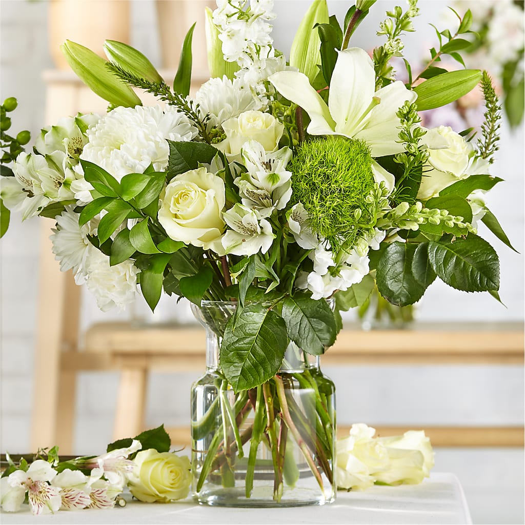 Classic Ivory – A Florist Original – The Flower Shop For All Occasions, California MO