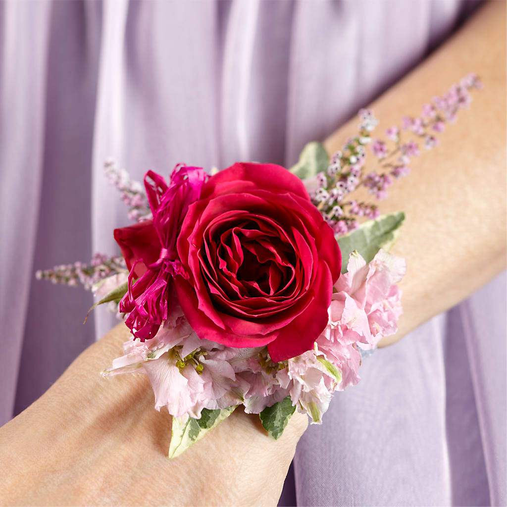 Rose Charm Corsage – The Flower Shop For All Occasions, California MO
