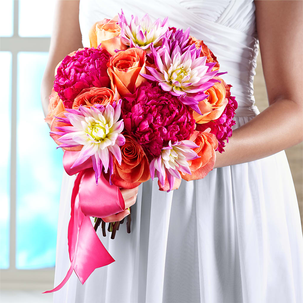 New Love Bouquet – The Flower Shop For All Occasions, California MO