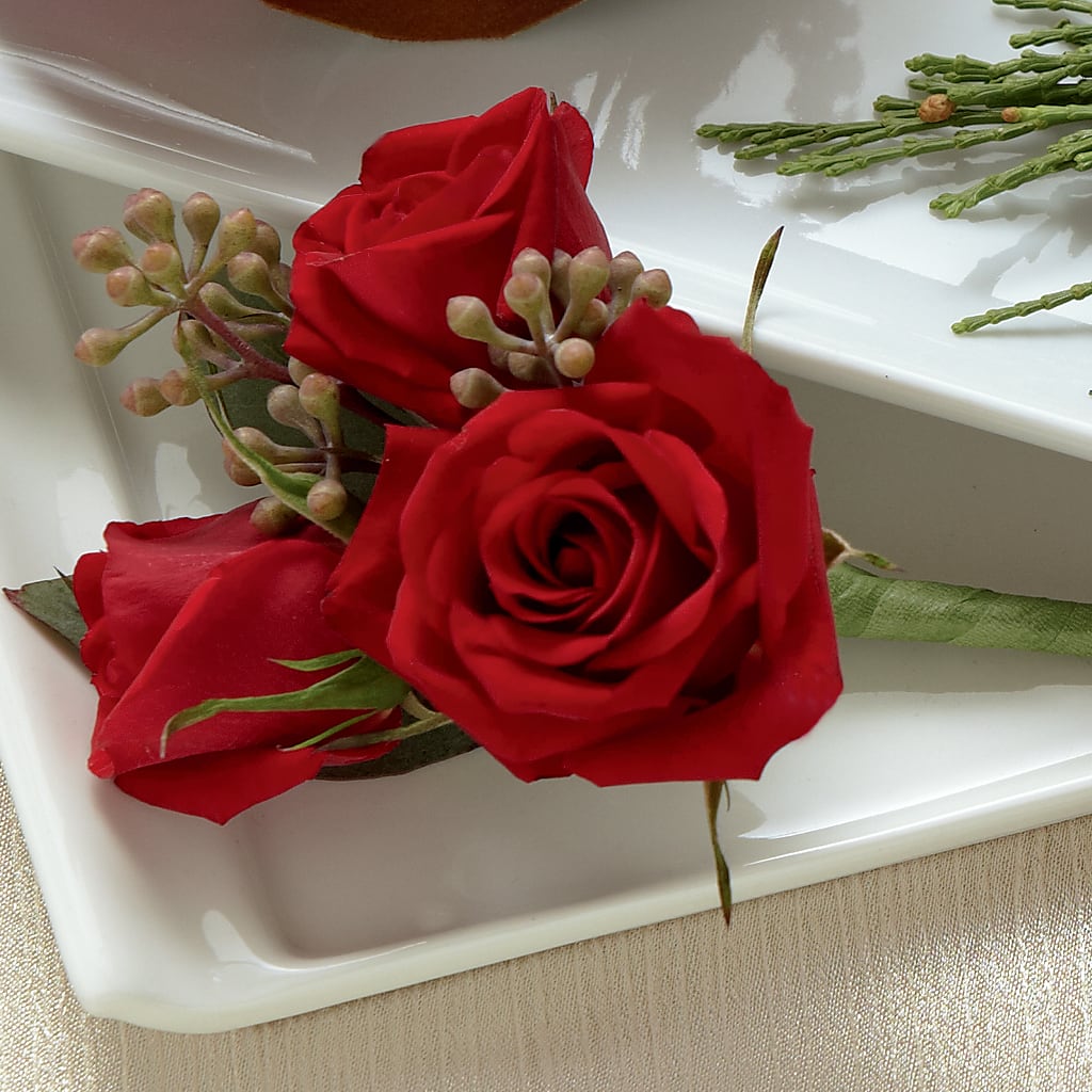 Red Spray Rose Boutonniere – The Flower Shop For All Occasions, California MO