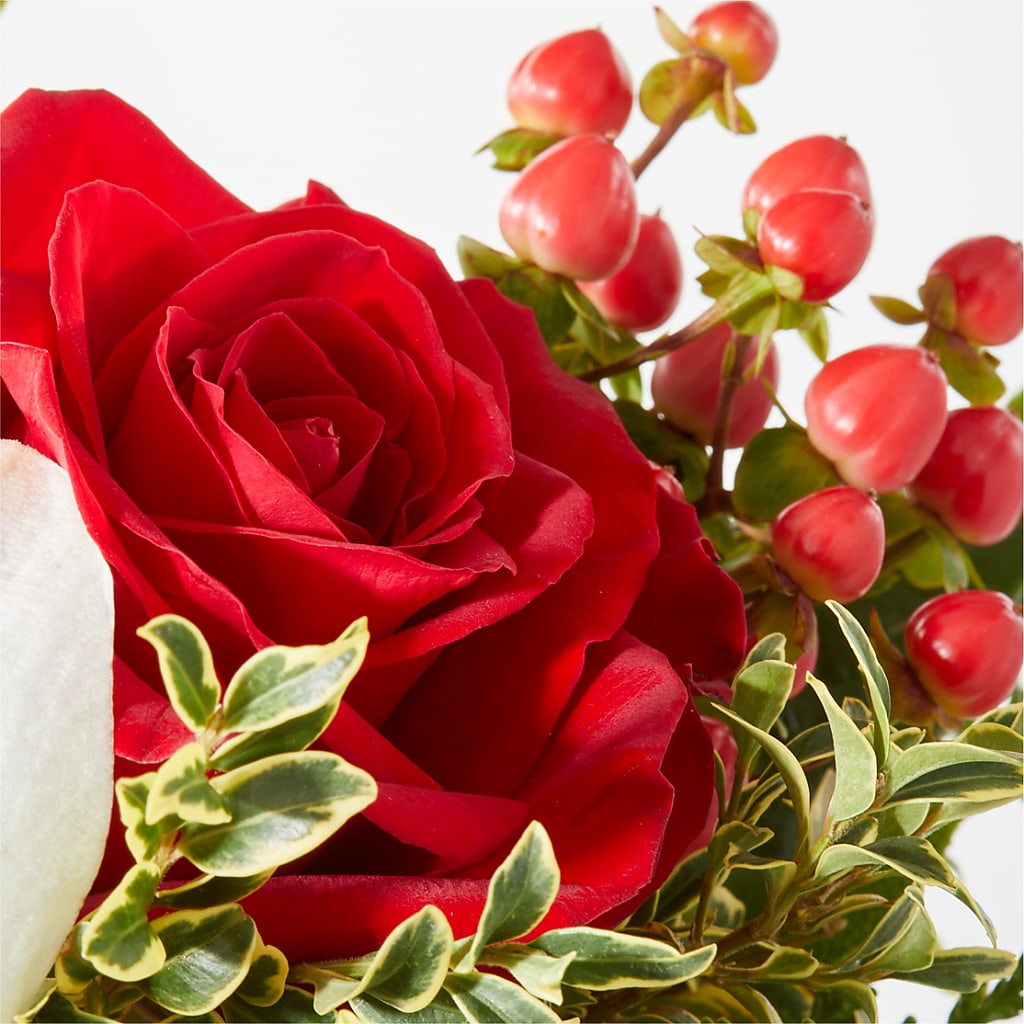 Snowy Wonderland Bouquet –  The Flower Shop For All Occasions, California MO