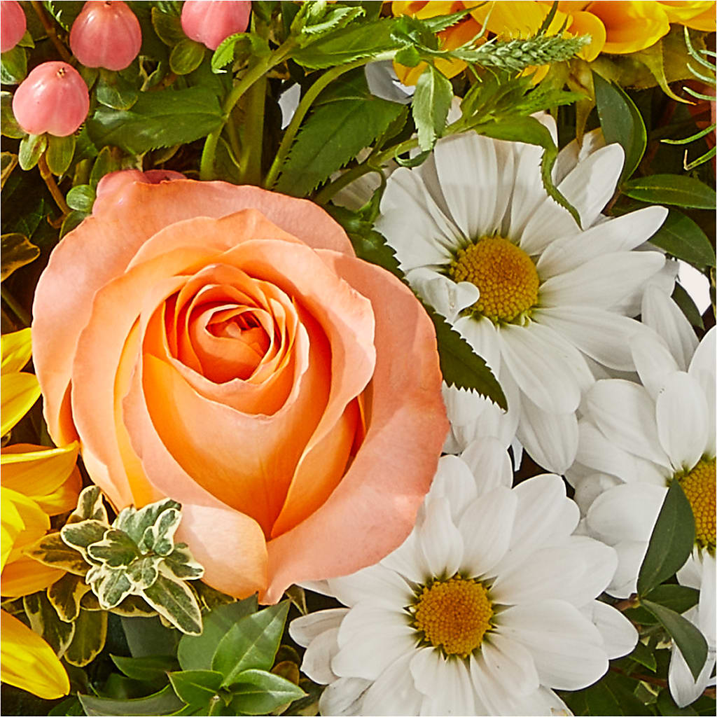 The Good Life Bouquet –  The Flower Shop For All Occasions, California MO