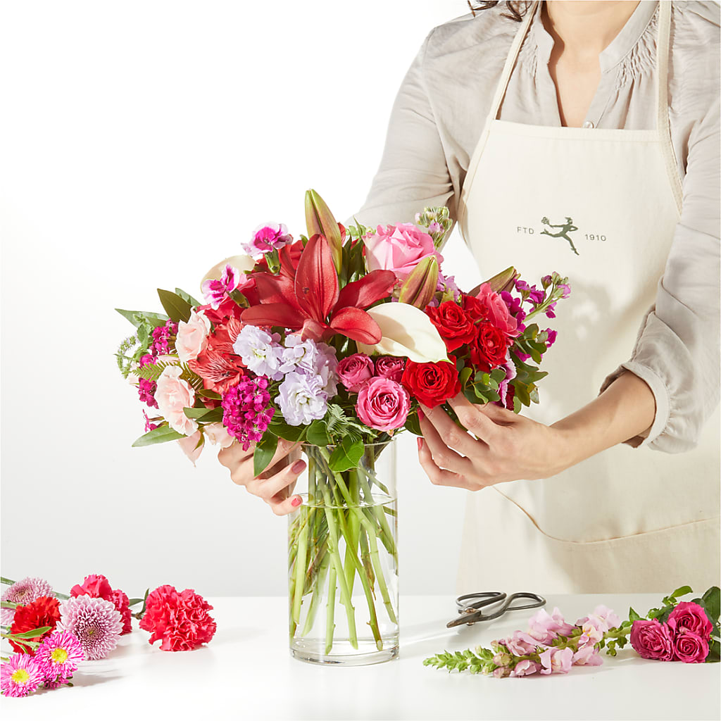 Swooning Over You - A Luxury Florist Original –  The Flower Shop For All Occasions, California MO