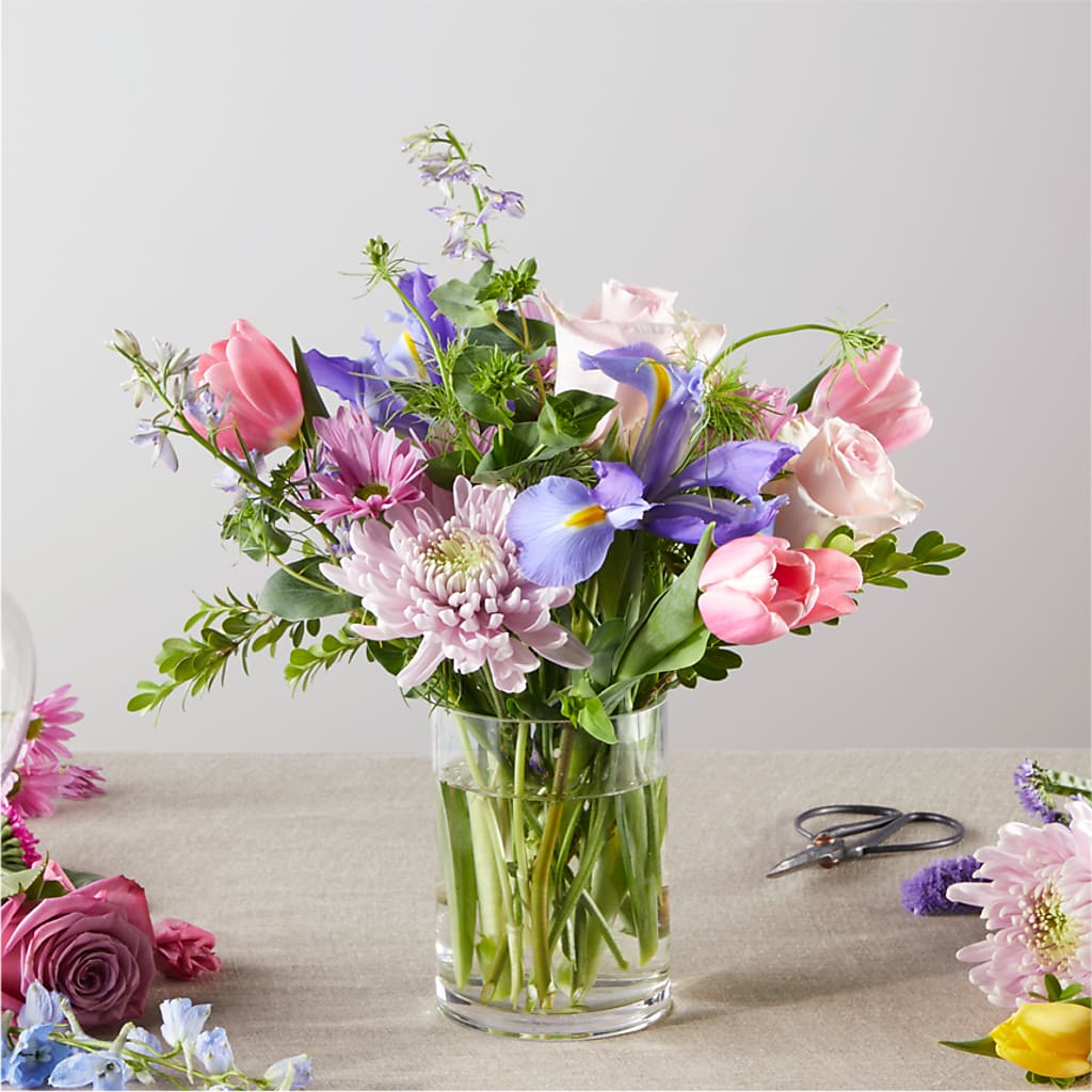Pastel Tradition - A Florist Original –  The Flower Shop For All Occasions, California MO