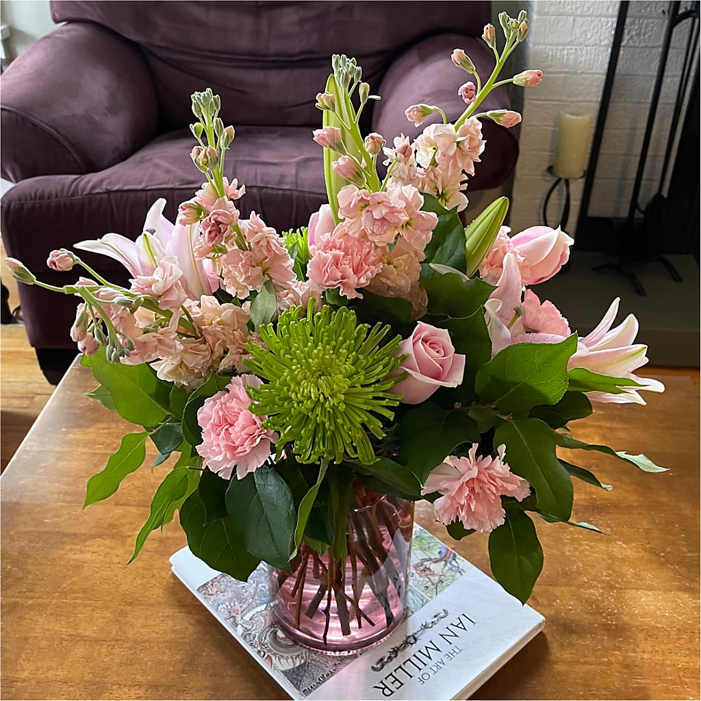 Pretty in Pink Bouquet –  The Flower Shop For All Occasions, California MO