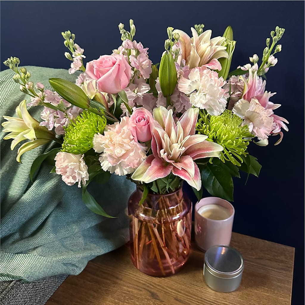 Pretty in Pink Bouquet –  The Flower Shop For All Occasions, California MO