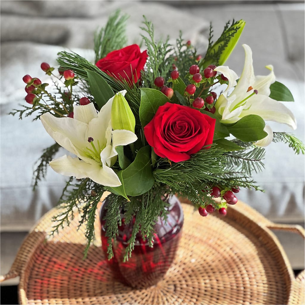 Evergreen Delight Bouquet –  The Flower Shop For All Occasions, California MO