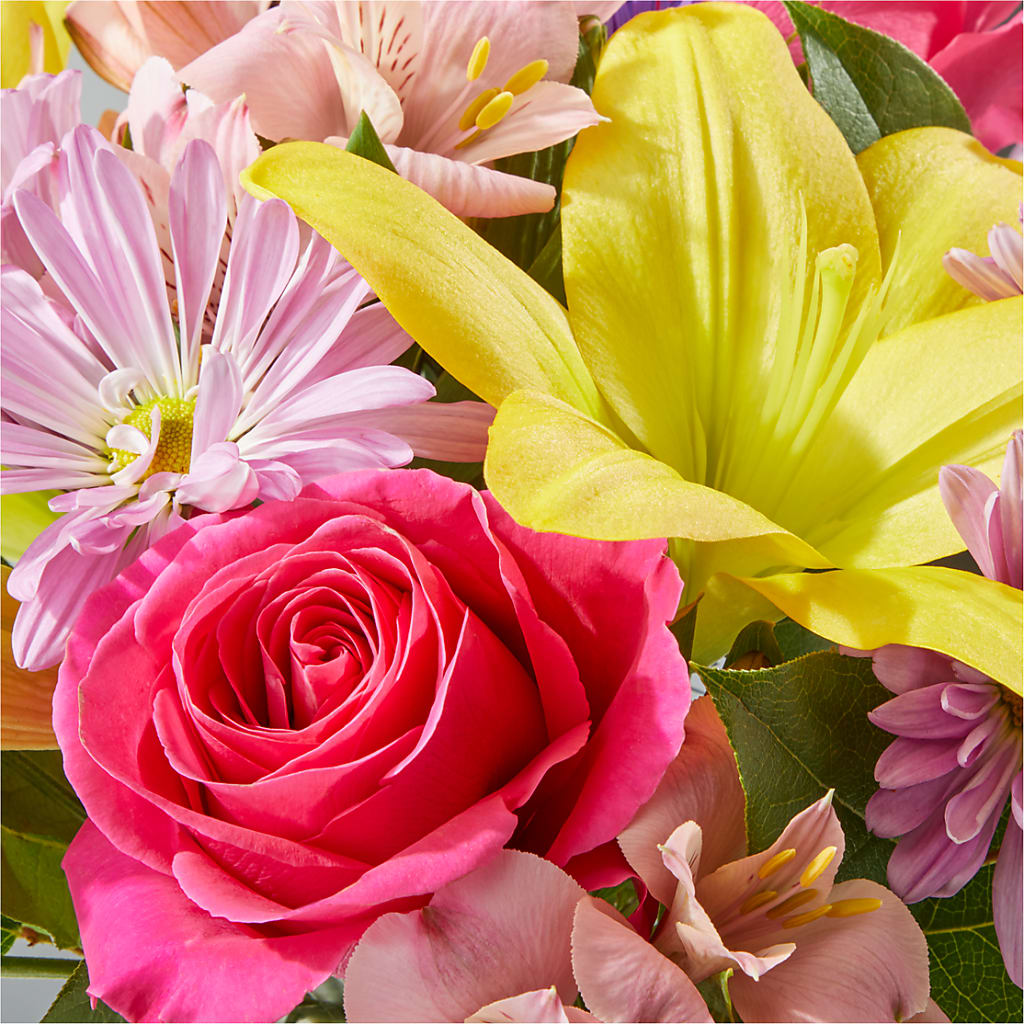 Sprinkles Bouquet –  The Flower Shop For All Occasions, California MO